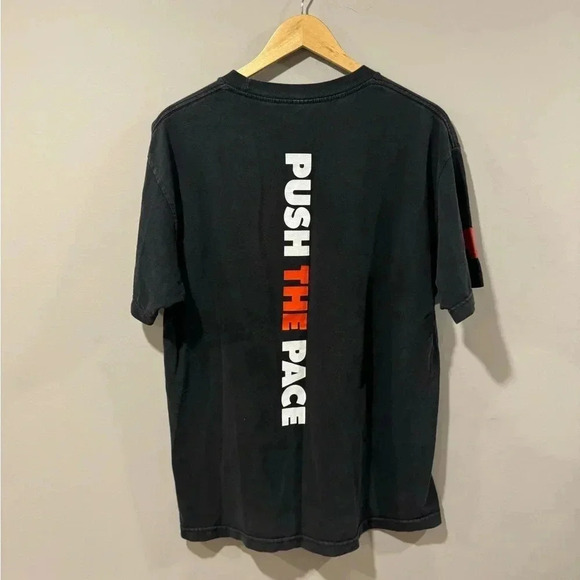 THE ROCK WWE T-Shirt - Picture 5 of 6